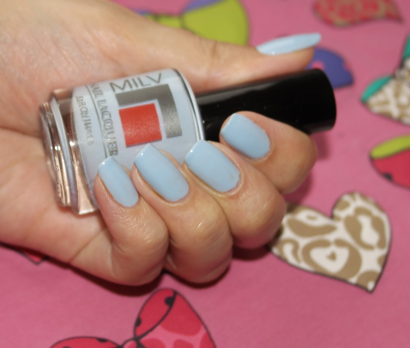 Окрашивание ногтей через воду. Как сделать лак жидким. Накрасить ногти красками. Водный маникюр. Красим пластик лаком для ногтей.