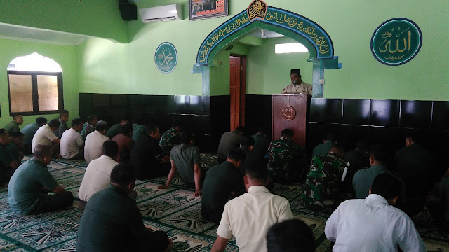 Kultum Sumardi Pada Sholat Dhuhur Anggota Kodim Sragen