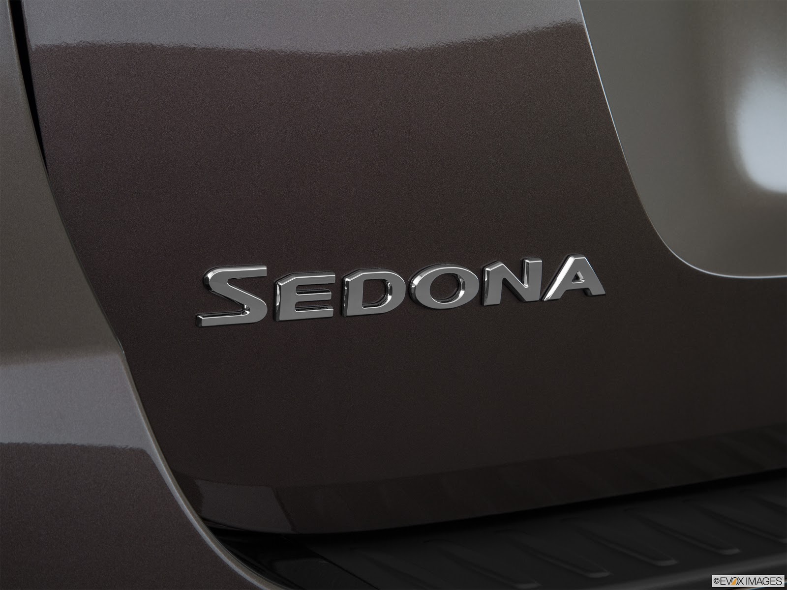Đánh giá xe Kia Sedona 2016