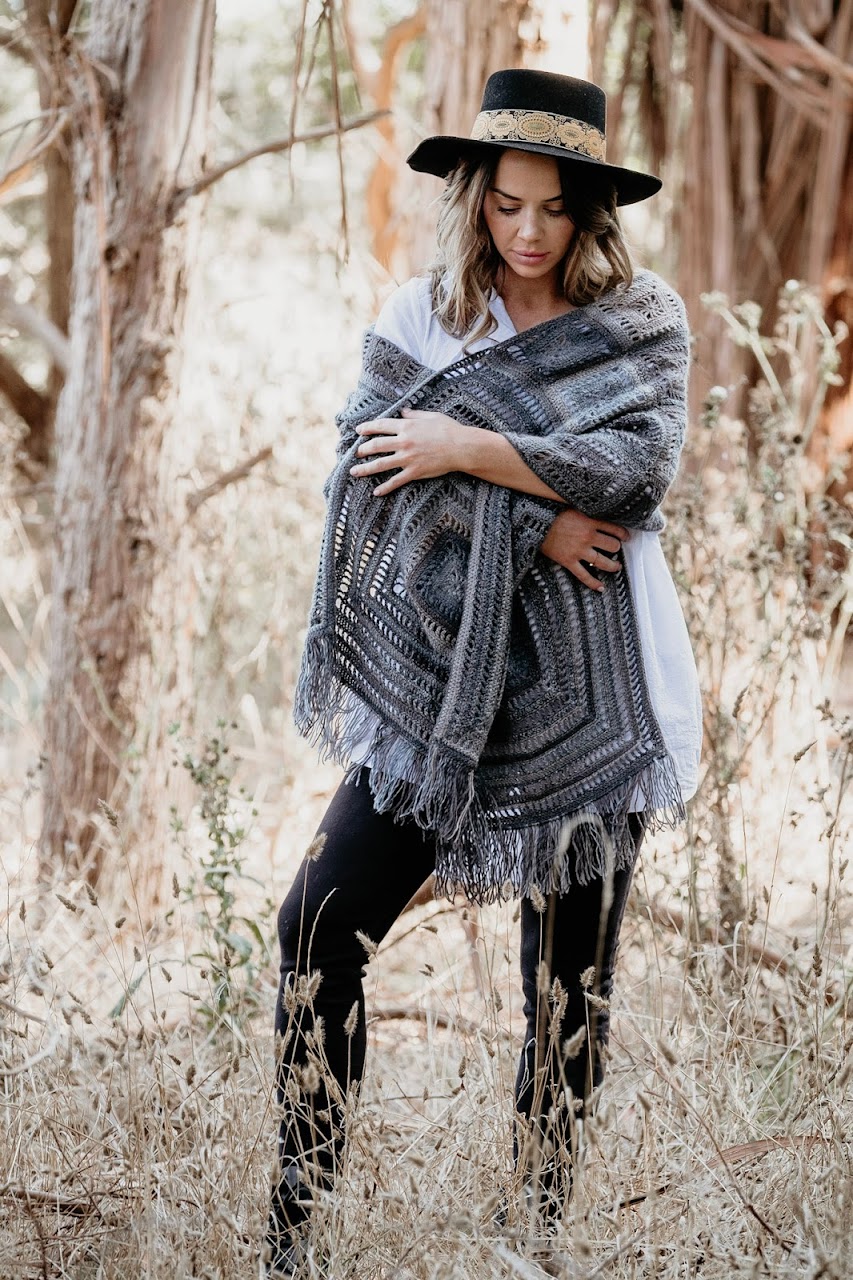 Melbourne Wrap. Crochet design by Shelley Husband of @Spincushions