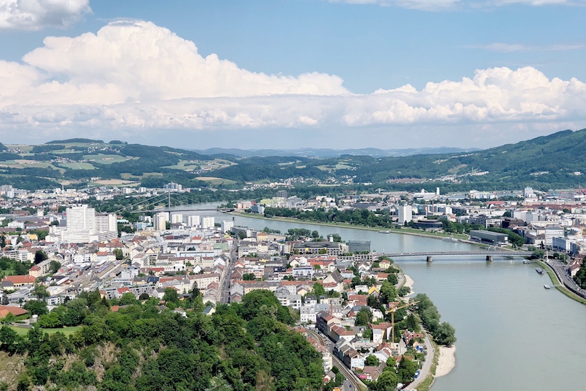 Blick auf Urfahr & Linz, Franz-Josefs-Warte Blick auf Urfahr & Linz, Franz-Josefs-Warte