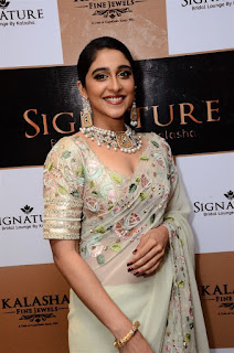 Actress Regina Cassandra Stills At Kalasha Jewels Signature Bridal Lounge Launch Actress Regina Cassandra Stills At Kalasha Jewels Signature Bridal Lounge Launch