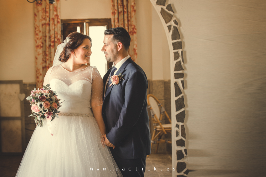 posado pareja de novios