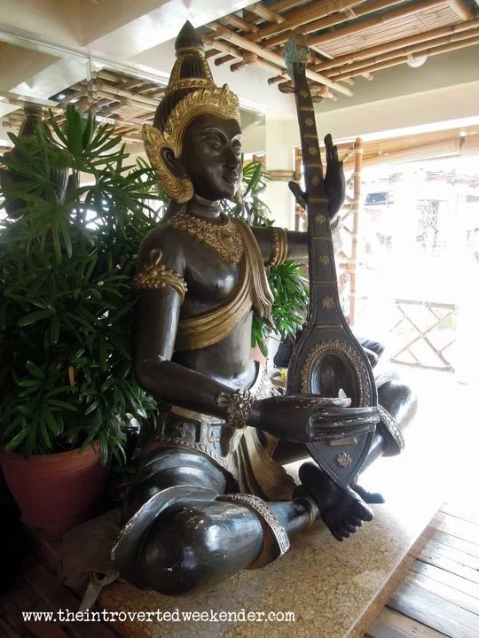 Buddha statue at Isdaan Floating Restaurant
