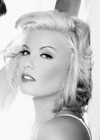 Addison Miller: Adisson Miller hot en Maxim