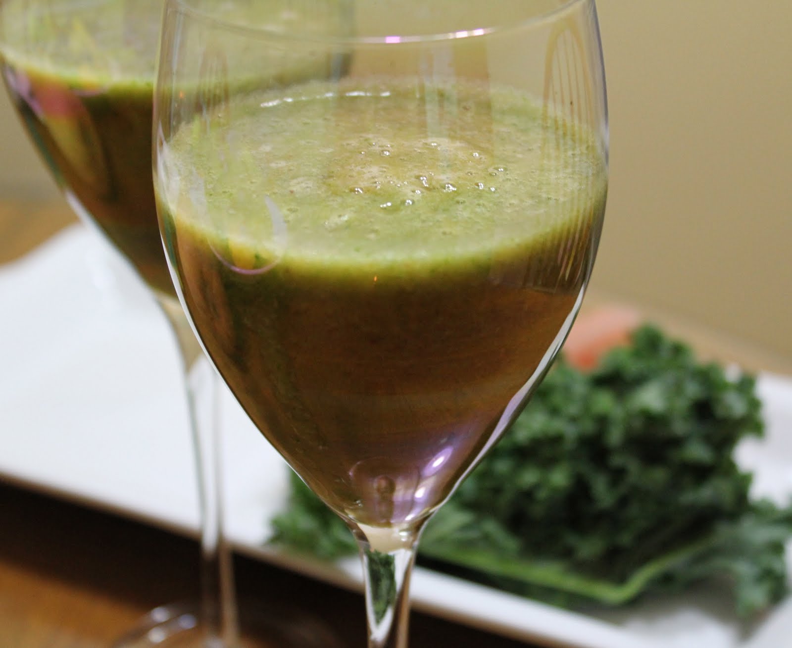 BLYSSFUL HEALTH: Wonderful Kale Smoothies