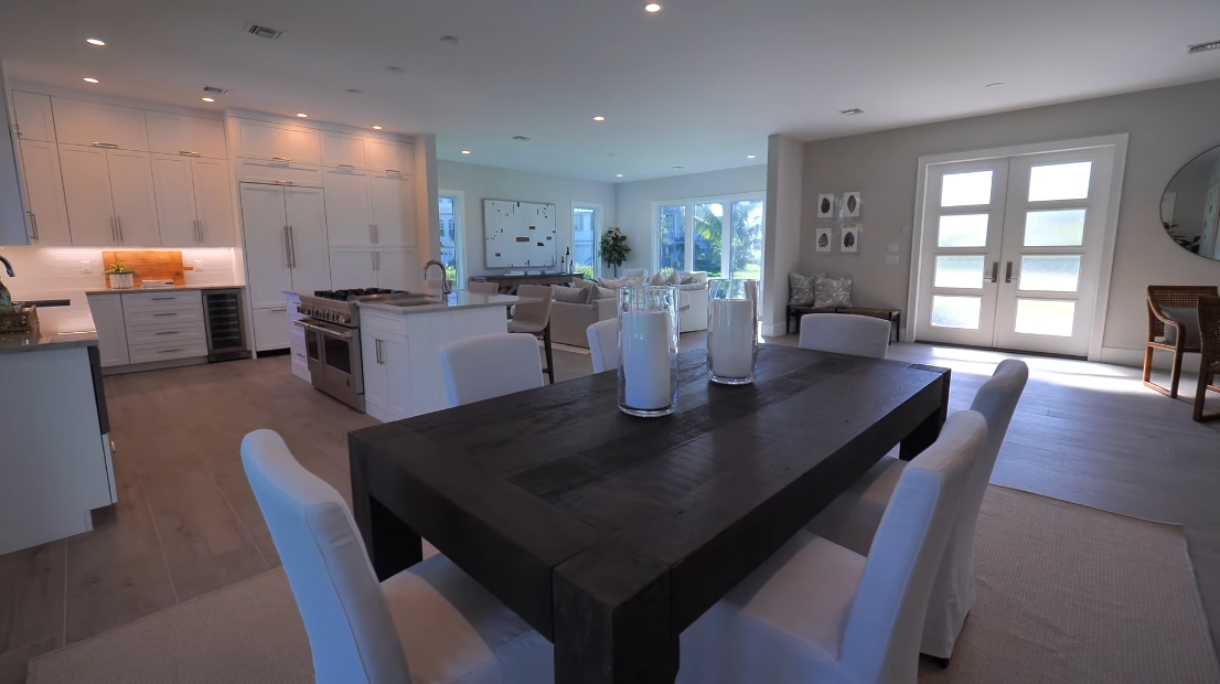 26 Interior Design Photos vs. 2026 Ocean Ridge Cir, Vero Beach, FL Luxury Home Tour