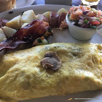 mushroom omelette at Dorn's Original Breakers Cafe in Morro Bay, California