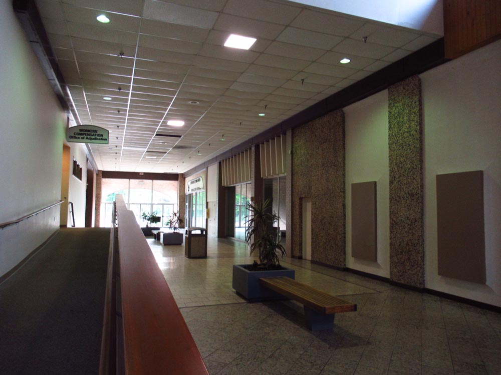 An american castle Sky City: Retail History: Cascade Galleria/Towne Mall: New Castle, PA