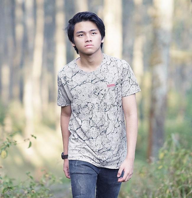 Profil Terlengkap Aldi Maldini Cjr Masa Kecil Dan Keluarga Agama Perjalanan Karier Pendidikan Pacar Atau Kekasih Akun Instagram Hingga Foto Dan Gambar Terbarunya Dont Sad
