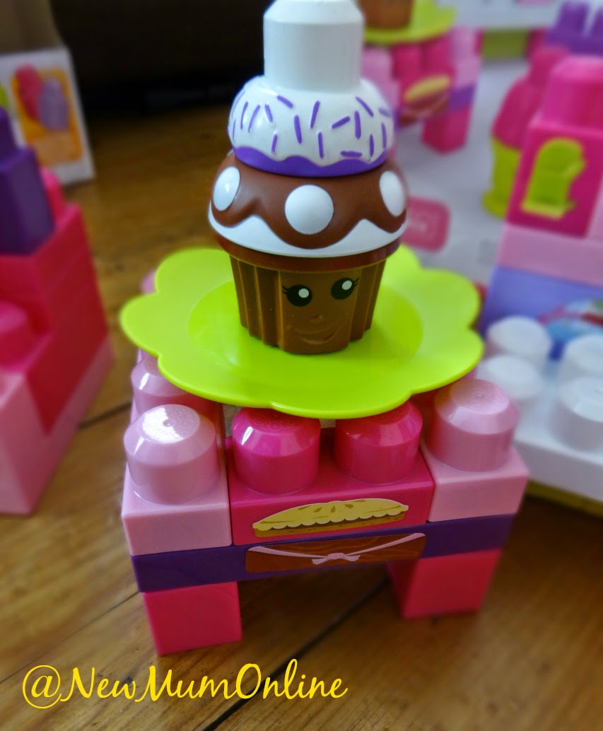 Build a Bakery Mega Bloks cupcake