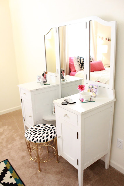 white corner vanity table with drawers white corner vanity table with drawers