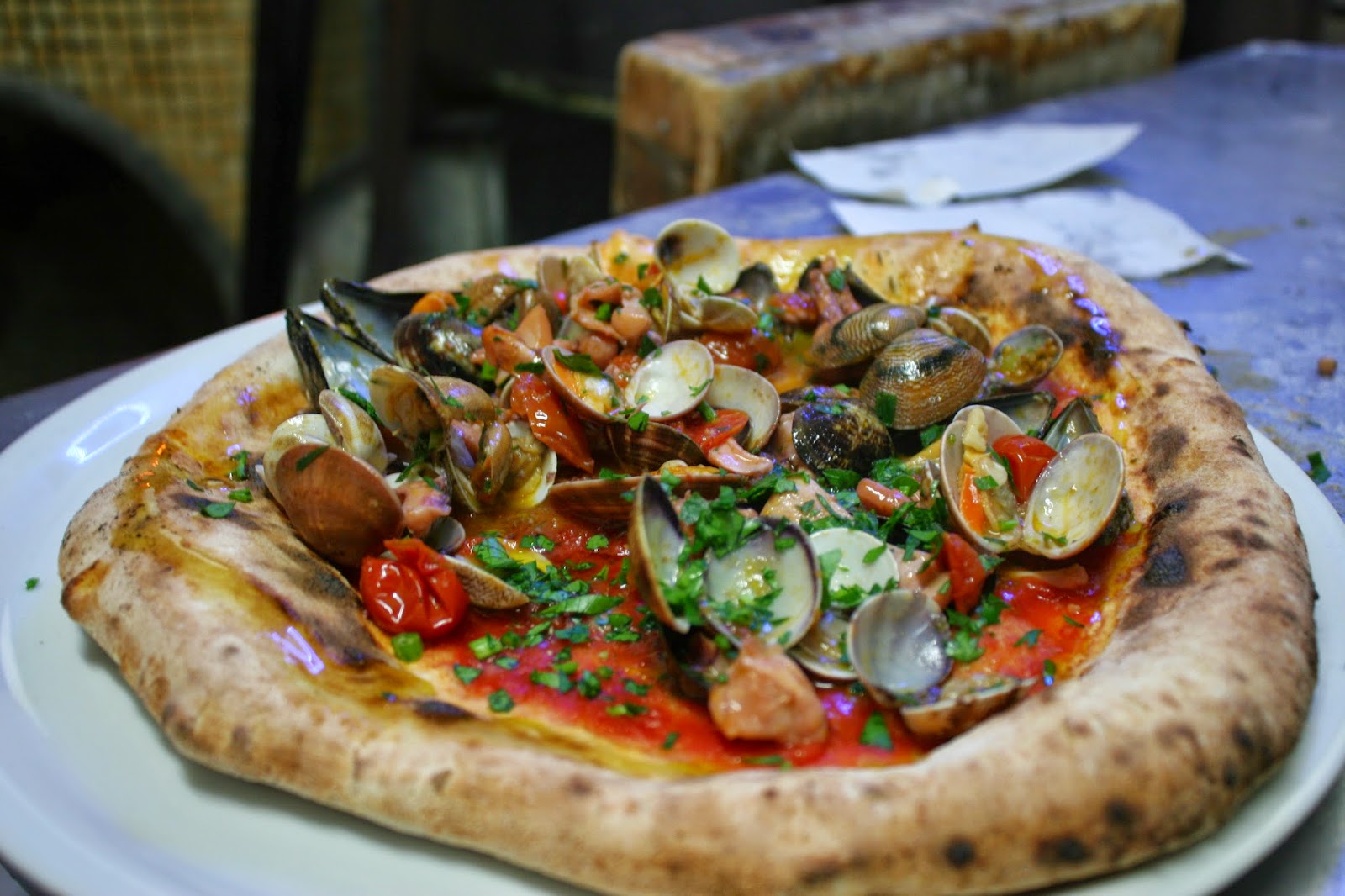 Pizza... passione napoletana Antica Pizzeria Port'Alba