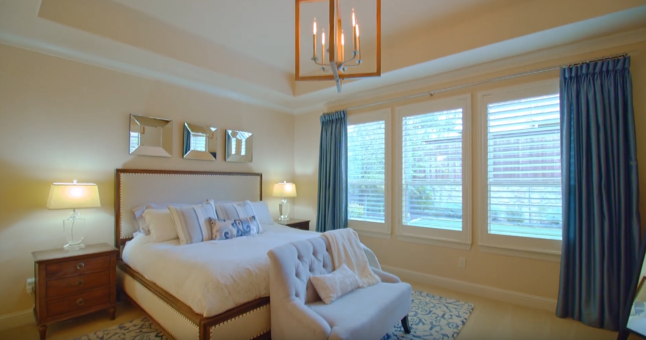 13 Photos vs. 1328 Horse Creek Dr, Frisco, TX Home Interior Design Tour