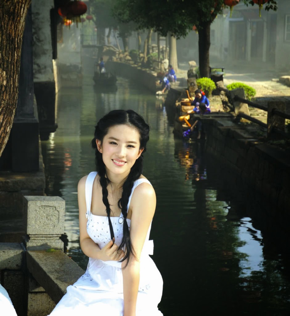 Crystal Liu Movies: The Beautiful Chinese Actress Crystal Liu HD Wallpapers...
