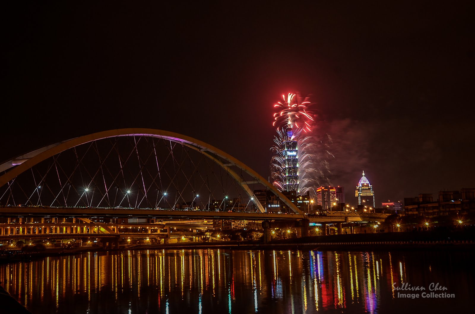 Taipei 101 Fireworks Rainbow