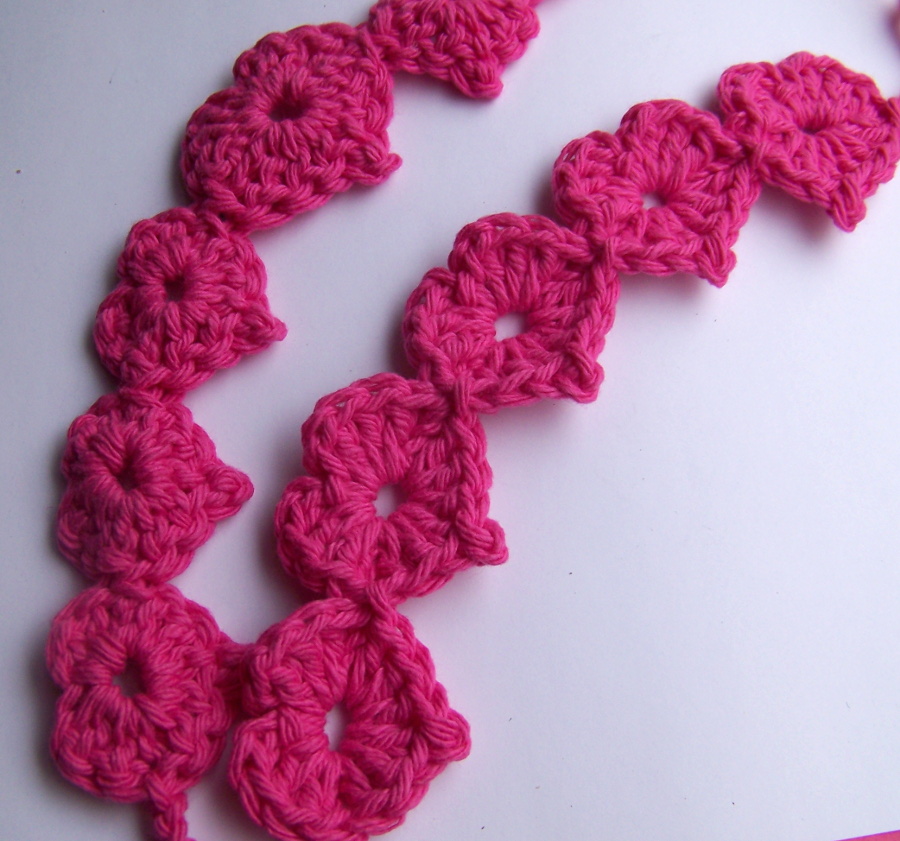 crochet-times-crochet-heart-garland-free-crochet-pattern