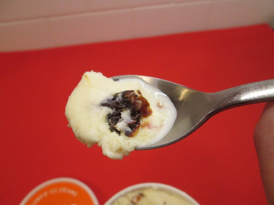 David's Ice Cream Reviews Jeni's Goat Cheese with Red Cherries