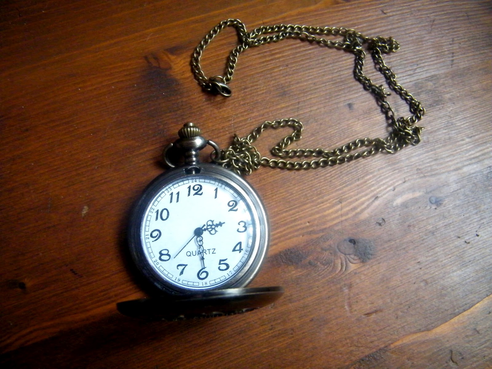 Ally in Shopland: Pocket watch's white rabbit.