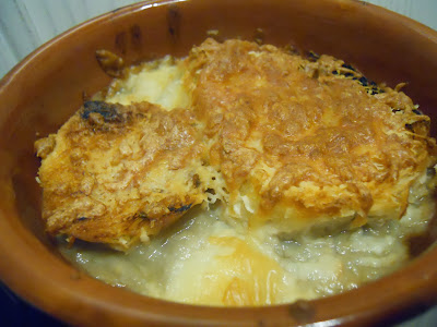 soupe à l'oignon gratinée