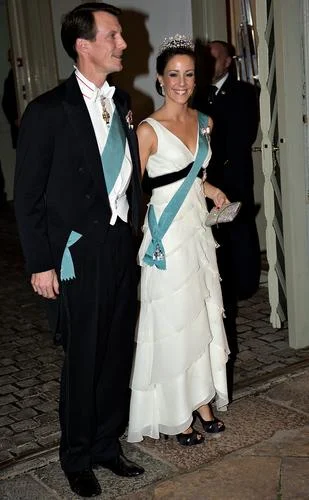 Crown Prince Frederik and Crown Princess Mary, Prince Joachim and Princess Marie attended a State dinner at Fredensborg Palace