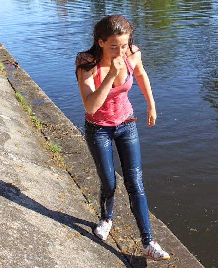 black milf naked gif naked girls smoking videos