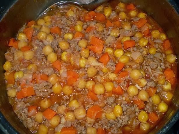 grão de bico com carne moída Receita de grão de bico com carne moída