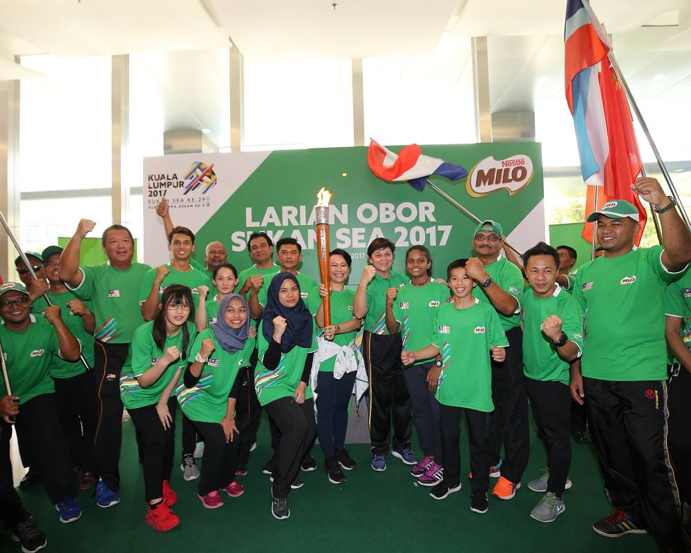 The Beauty Junkie Ranechin Com Milo Lights Up Passion For Grassroots Sports At The Kuala Lumpur 2017 Torch Run