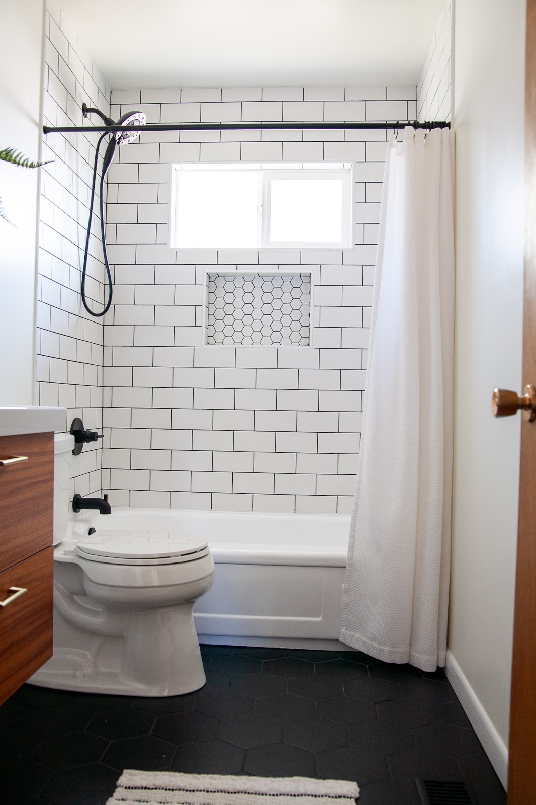 Modern bathroom renovation REVEAL: The finished One Room Challenge! /  Create / Enjoy