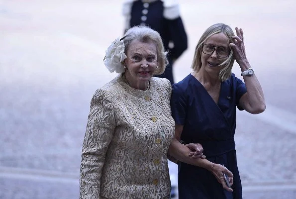 Queen Silvia, Crown Princess Victoria, Prince Oscar, Princess Estelle, Princess Sofia, Prince Alexander, Princess Madeleine, Princess Leonore, Prince Nicolas, Princess Birgitta, Princess Christina, Princess Désirée