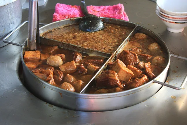 台南善化中興路 無名筒仔米糕、肉燥飯