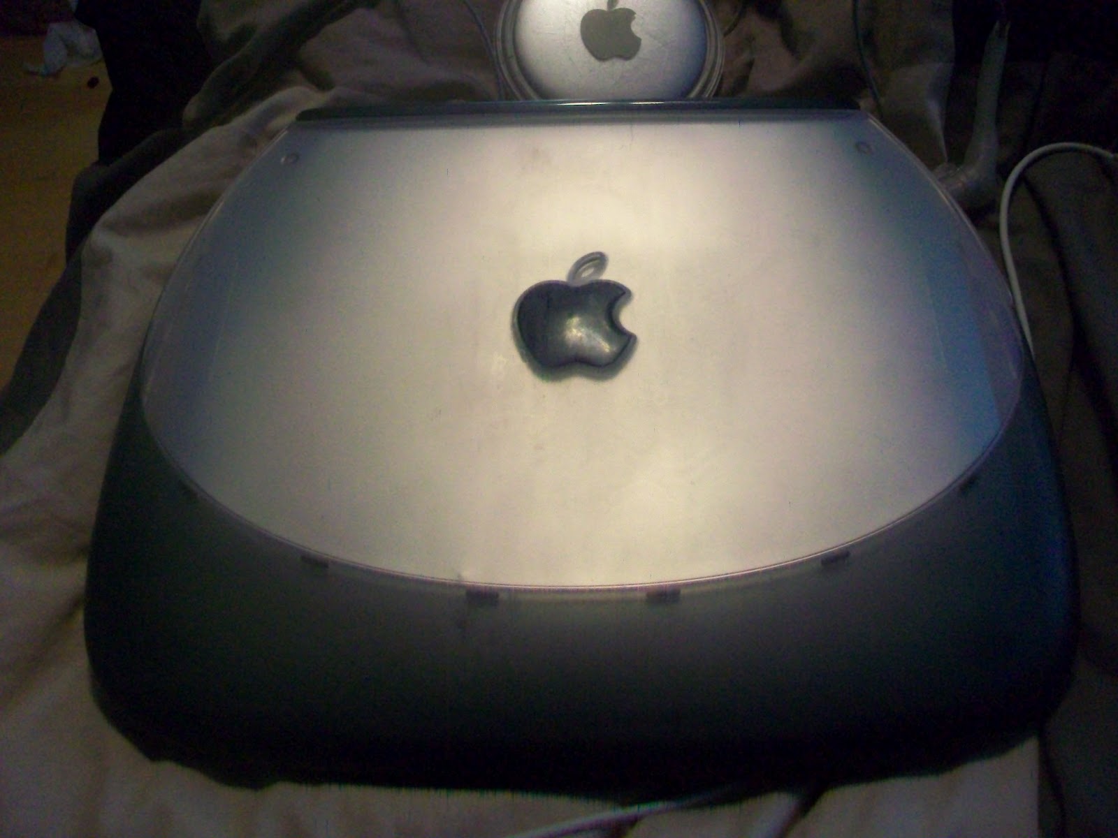 Scotty Watty Doodle All The Day The Clamshell Mac...Still Cool!