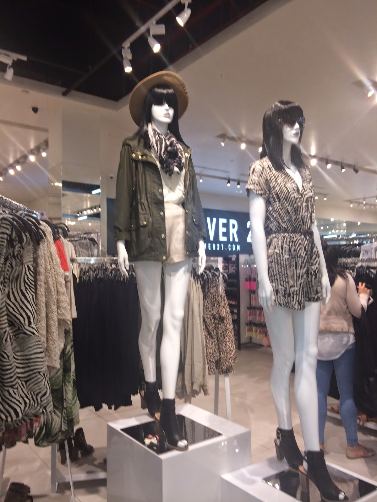 Spreading the Quirky: Forever 21 Cape Town