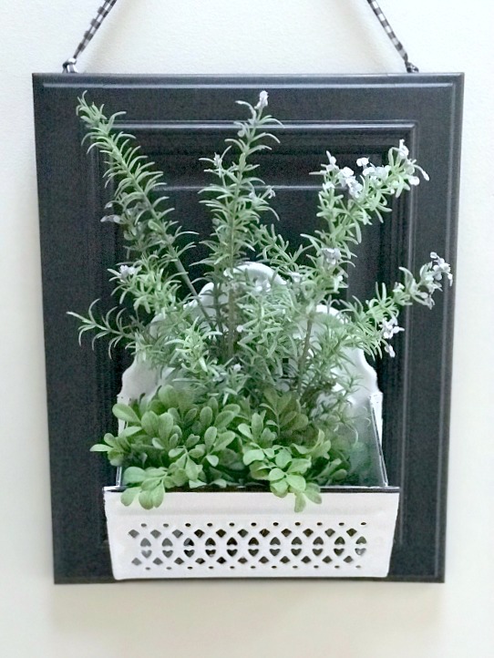 wall hung flower planter
