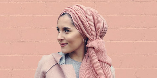 Viral, Dina Tokio Baca Komentar Negatif 47 Menit Karena Lepas Hijab