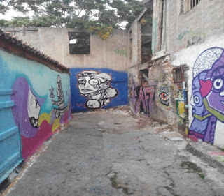 ΑΠΟΚΛΕΙΣΤΙΚΟ ΑΝΟΠΑΙΑ ΑΤΡΑΠΟΣ:ΑΠΟΚΡΥΦIΣΤΙΚΑ ΣΥΜΒΟΛΑ ΚΑΙ ΜΗΝΥΜΑΤΑ ΣΕ ΤΟΙΧΟΥΣ ΤΗΣ ΑΘΗΝΑΣ (ΣΤ’ΜΕΡΟΣ)