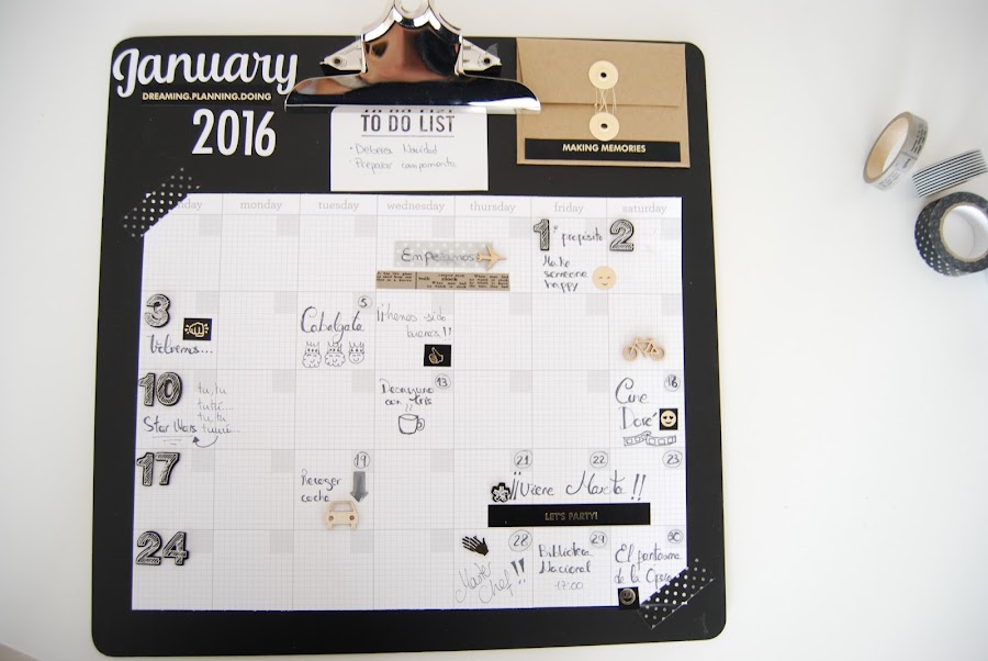 planificador mensual con clipboard scrapbook