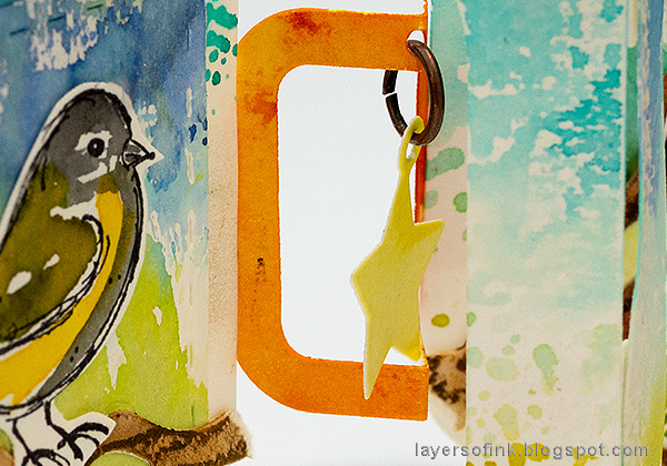 Layers of ink - Charm Accordion Bird Card Tutorial by Anna-Karin Evaldsson