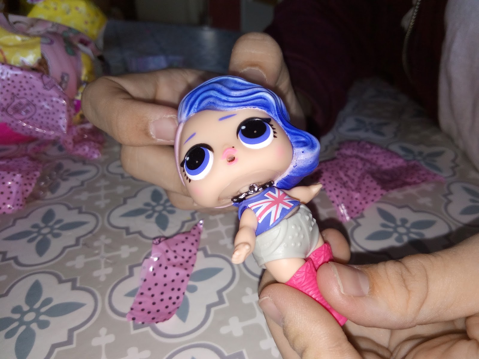 lol confetti pop sainsburys