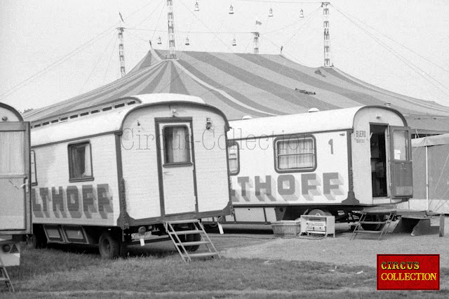 Série de photos du cirque Allemand Carl Althoff, Diepholz en Basse-Saxe, août 1973