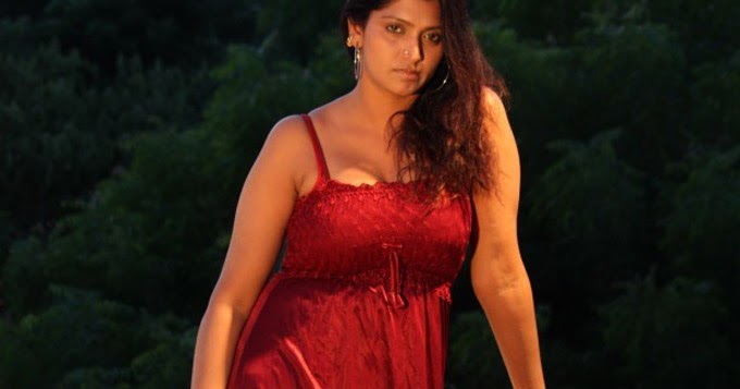 important love rules : actress bhuvaneshwari hot stills images