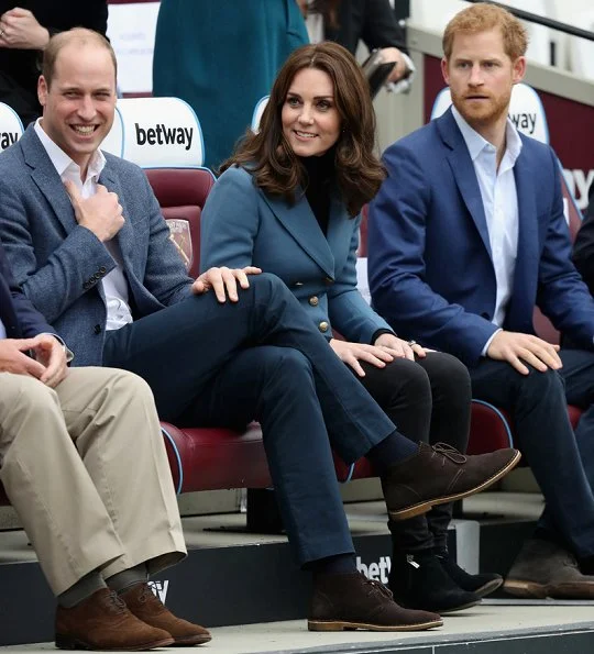 Kate Middleton wore Philosophy Di Lorenzo Serafini double breasted blazer, KIKI McDonough gold Diamond earrings