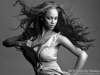 Some B&W wallpapers of Tyra Banks - picture 1