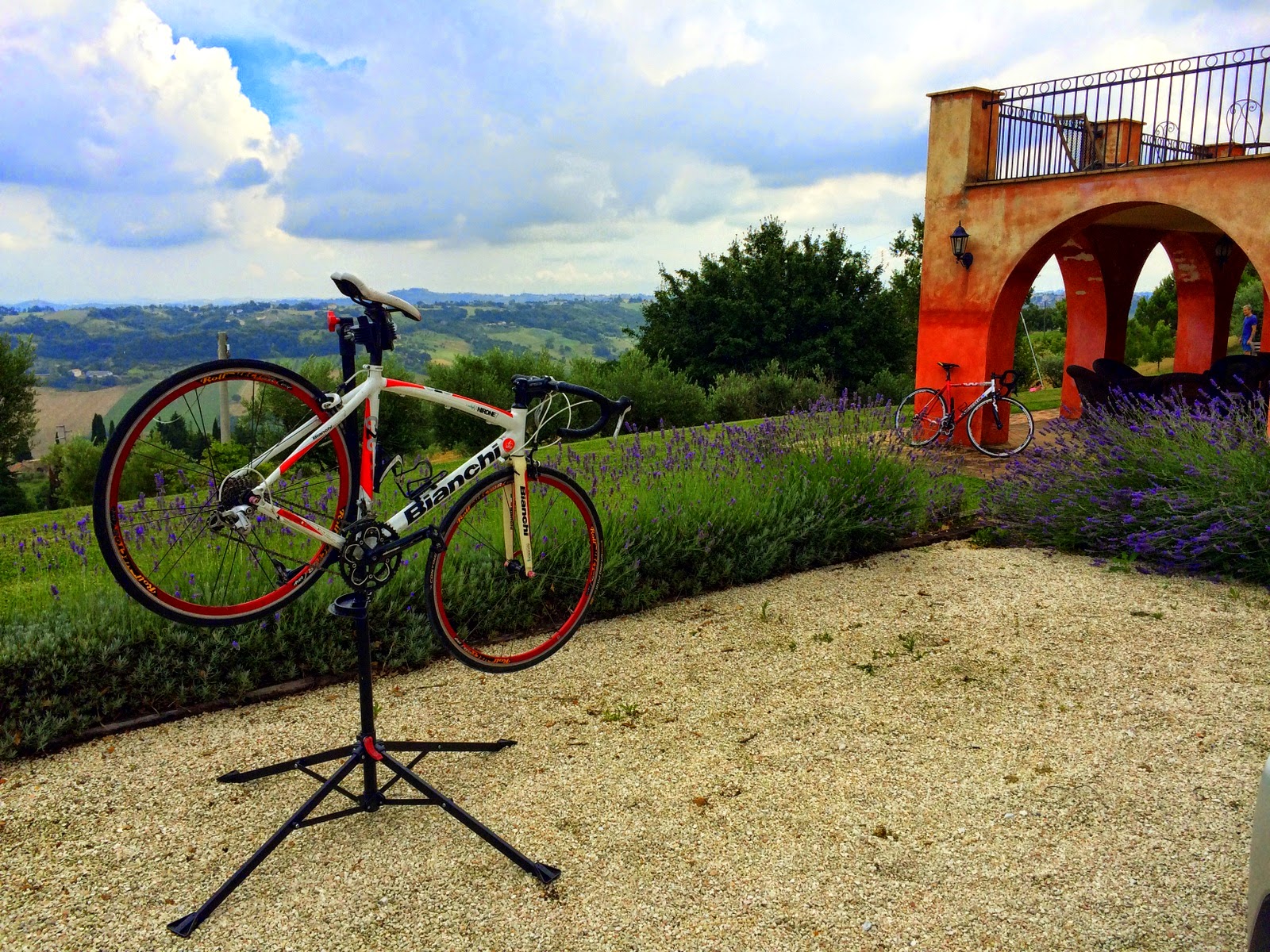 bike rental in san ginesio macerata marche