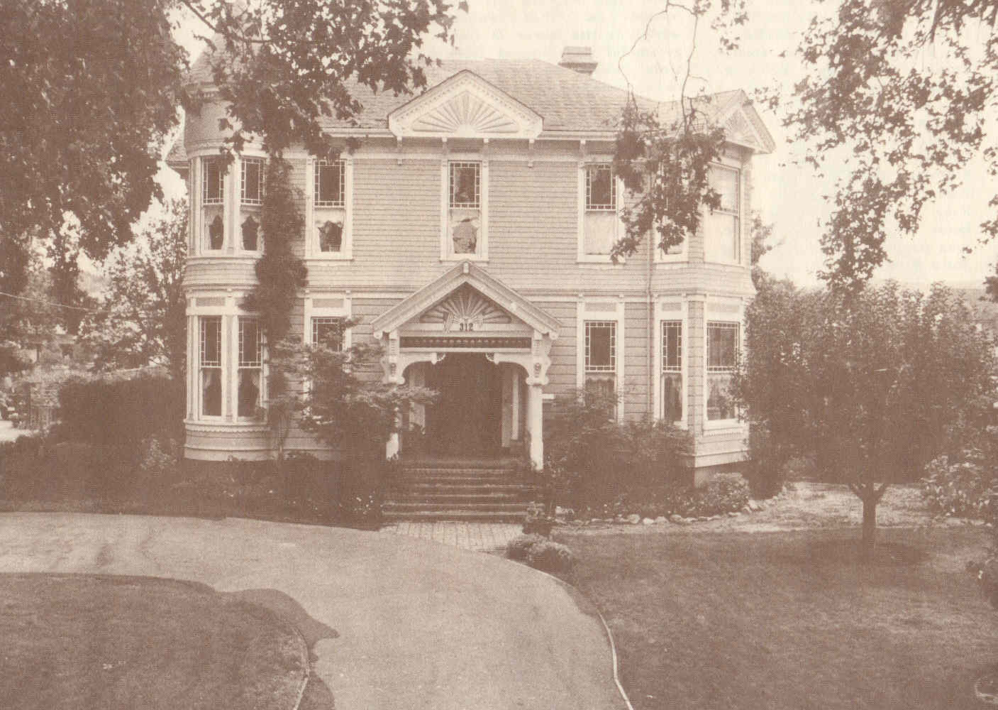 gold country girls Heritage Homes of Petaluma, Part II