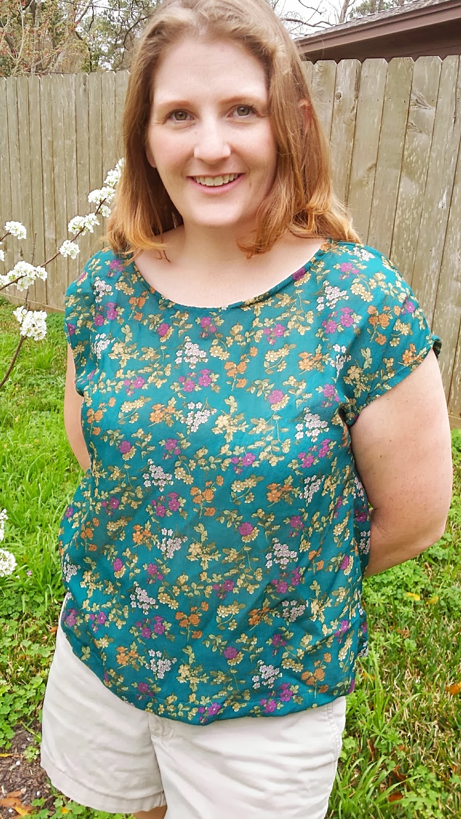 Stacie Thinks She Can: Scout Tee vs. Simplicity 1690