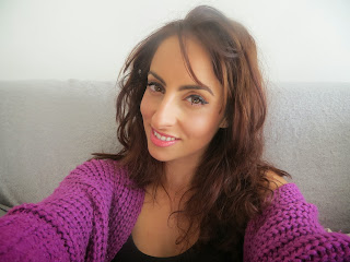 Girl, blogger, makeup, review, whispersfromangels, pretty, eyeshadow, lipstick, summer, spring, blusher, sarah, g, cosmetics, USA