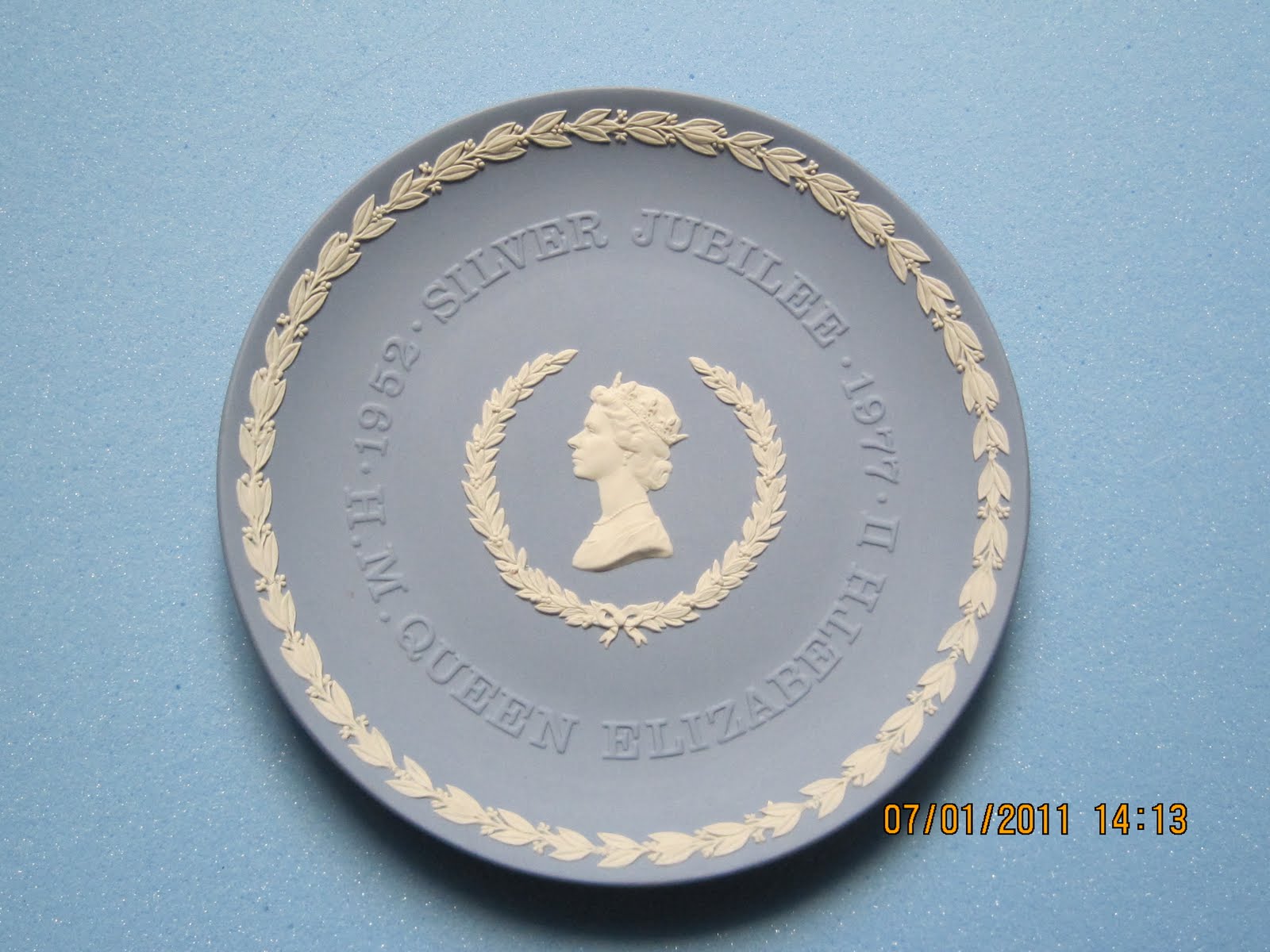 The Finder Jasperware Jubilee Plate