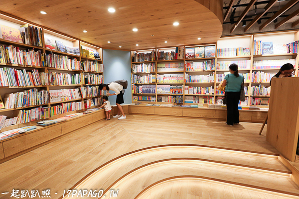 《台中.西屯》蔦屋書店台中市政店-300坪空間融合書店&咖啡 《台中.西屯》蔦屋書店台中市政店-300坪空間融合書店&咖啡