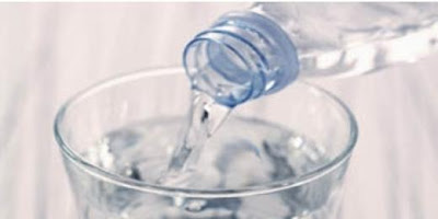 manfaat air putih, kegunaan banyak minum air putih untuk kebugaran, kecantikan dan kesehatan tubuh